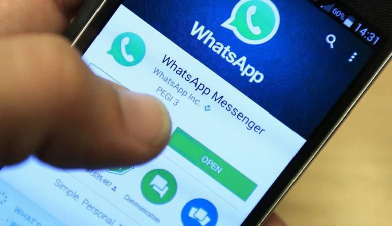نابلس | الشرطة تقبض على شخصين يشتبه بهما بتهديد سيدة عبر واتس اب 